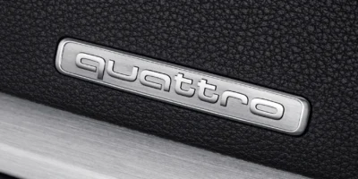 AUDI Quattro Emblem Silver/Grå