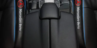 Mercedes-Benz car seat gap