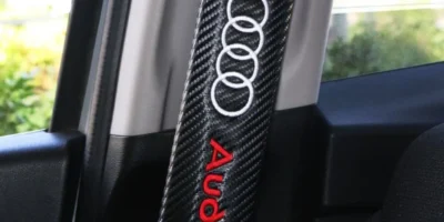 Audi logo kolfiber bälteskuddar