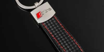Audi nyckelring Sline kolfiber