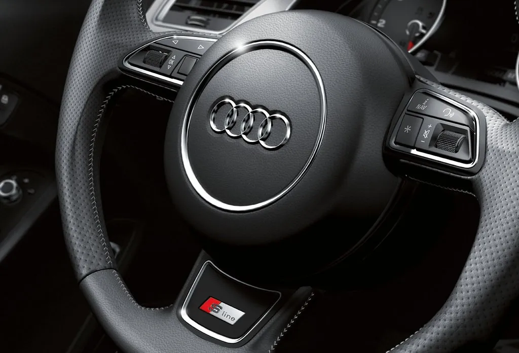 Audi Sline emblem till ratt, fälgar - Autostyling Stockholm
