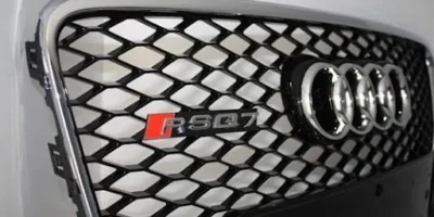 RSQ7 Audi Grill Emblem