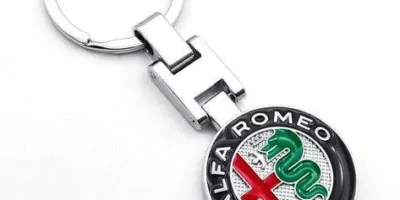 Alfa Romeo nyckelring nyckelhänge
