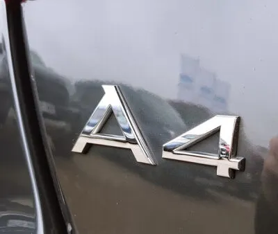 Audi A4 emblem krom