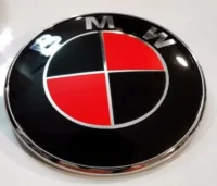 BMW Emblem 82mm Röd Svart (Motorhuv och lucka)